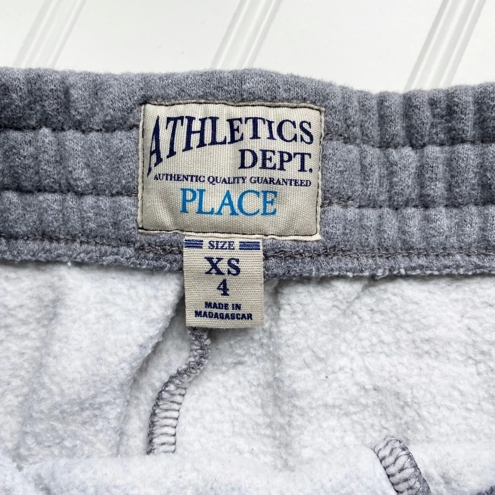 •The Children’s Place• Champs fleece sweatpants